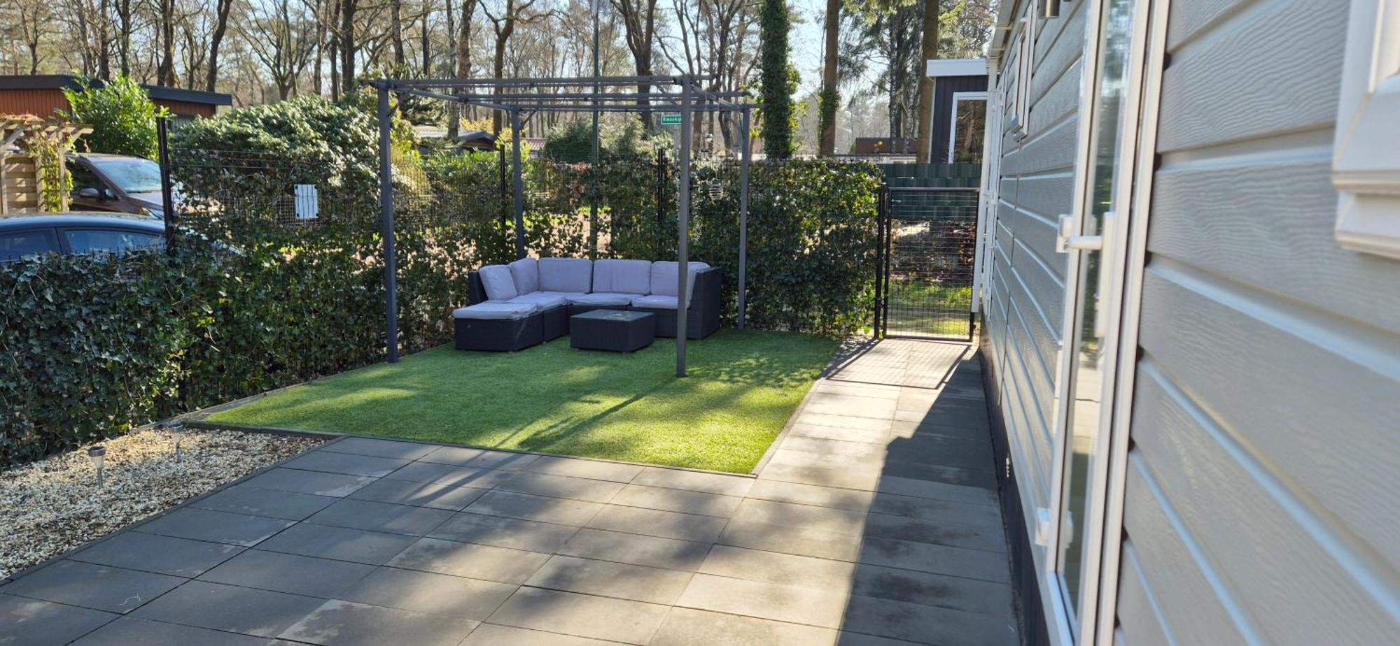 Het Veluwse Boshuisje Knus Chalet Met Omheinde Tuin Op De Veluwe Hoenderloo Exterior photo